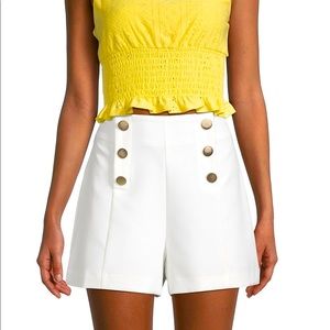 Bcbg White shorts New With Tag